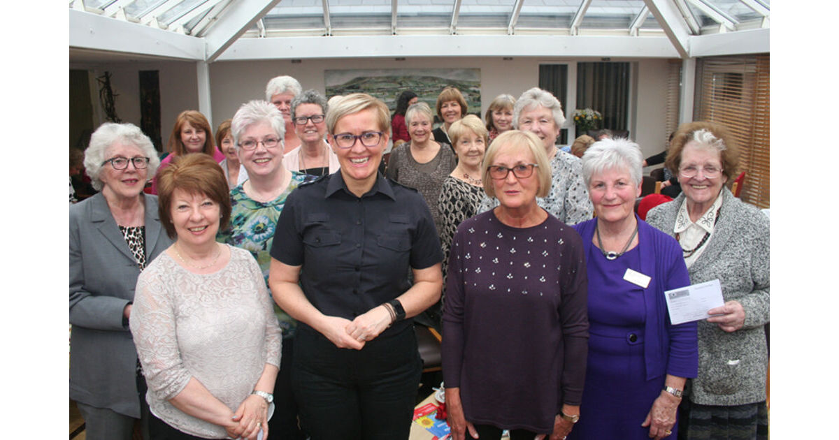 Police inspector inspires guests at fundraising afternoon